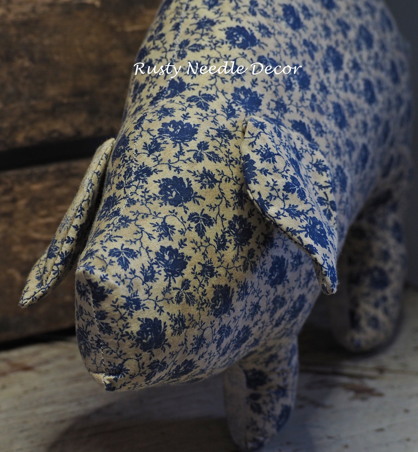 Blue Rose Pig