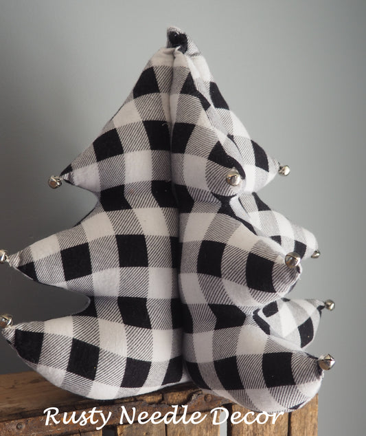 Black White Buffalo Plaid Christmas Tree