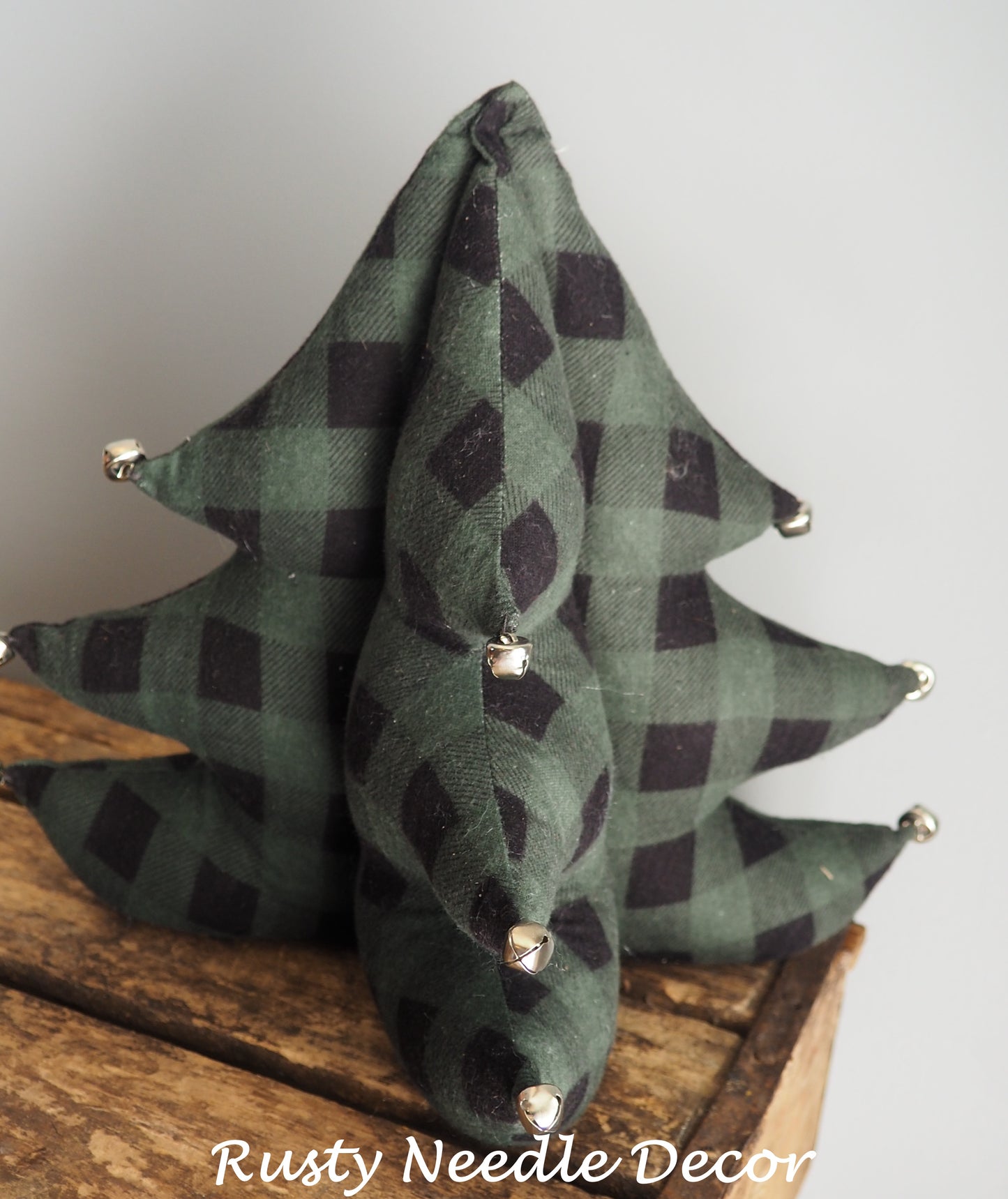 Green Buffalo Plaid Christmas Tree